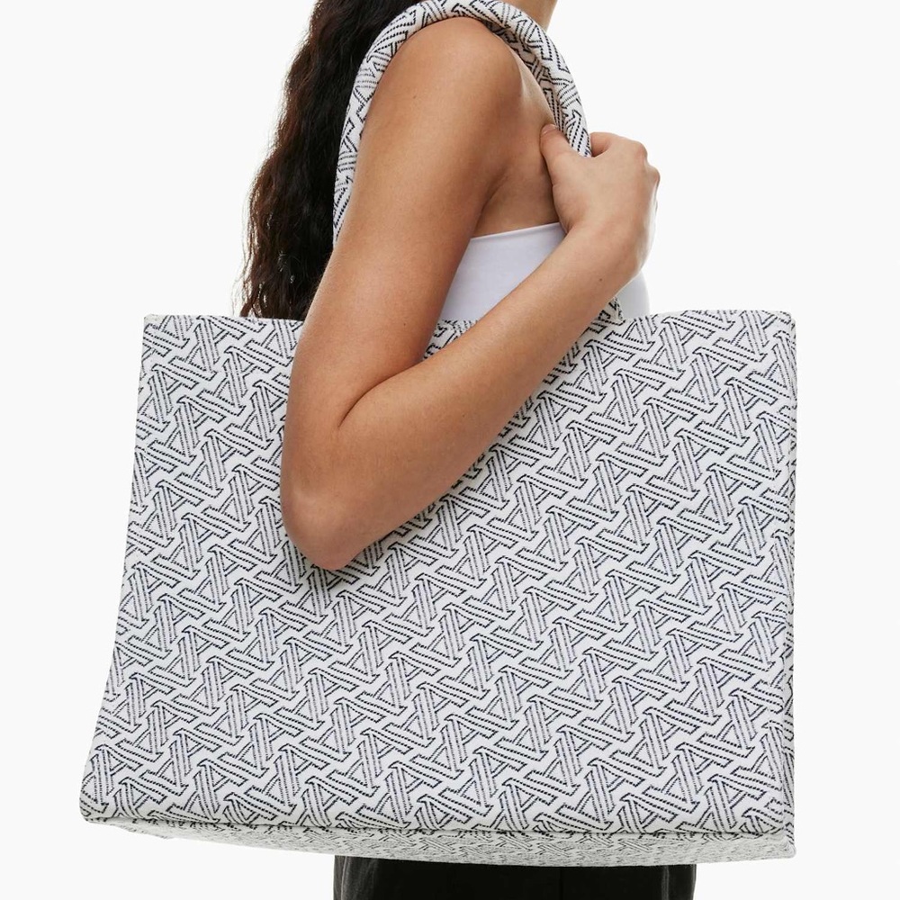 Aritzia Keep Bigger Tote